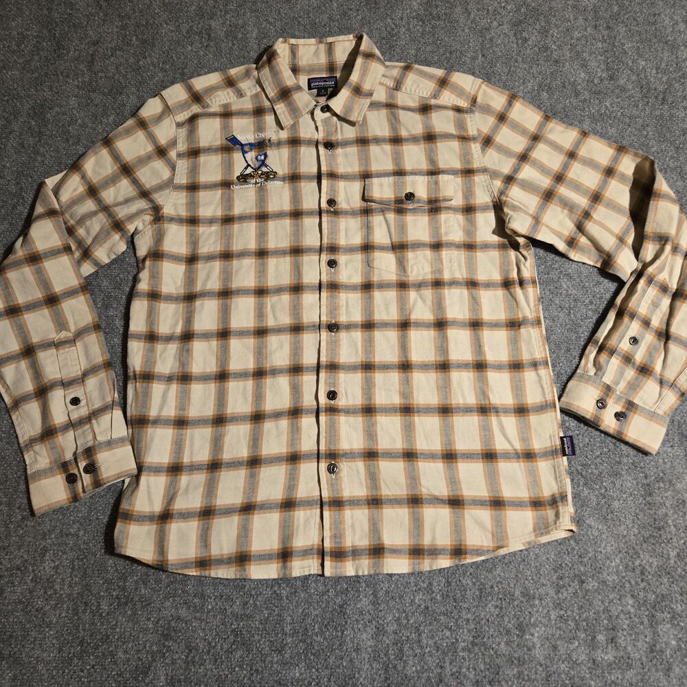 Patagonia Shirt Mens Medium Beige Plaid Button Front University Of Delaware
